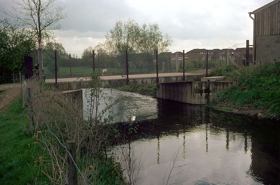 Cricklade_west_of