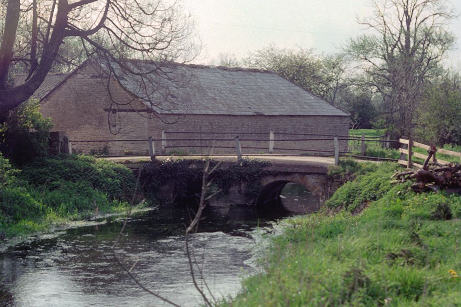 Lower_Mill_Farm_at