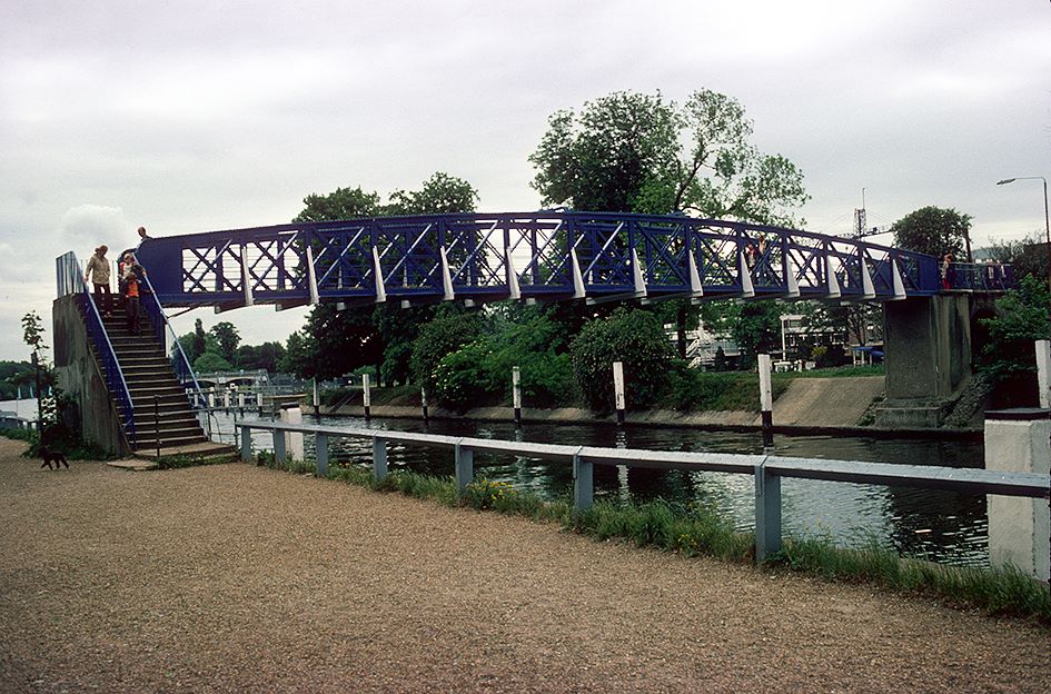 Teddington_lock